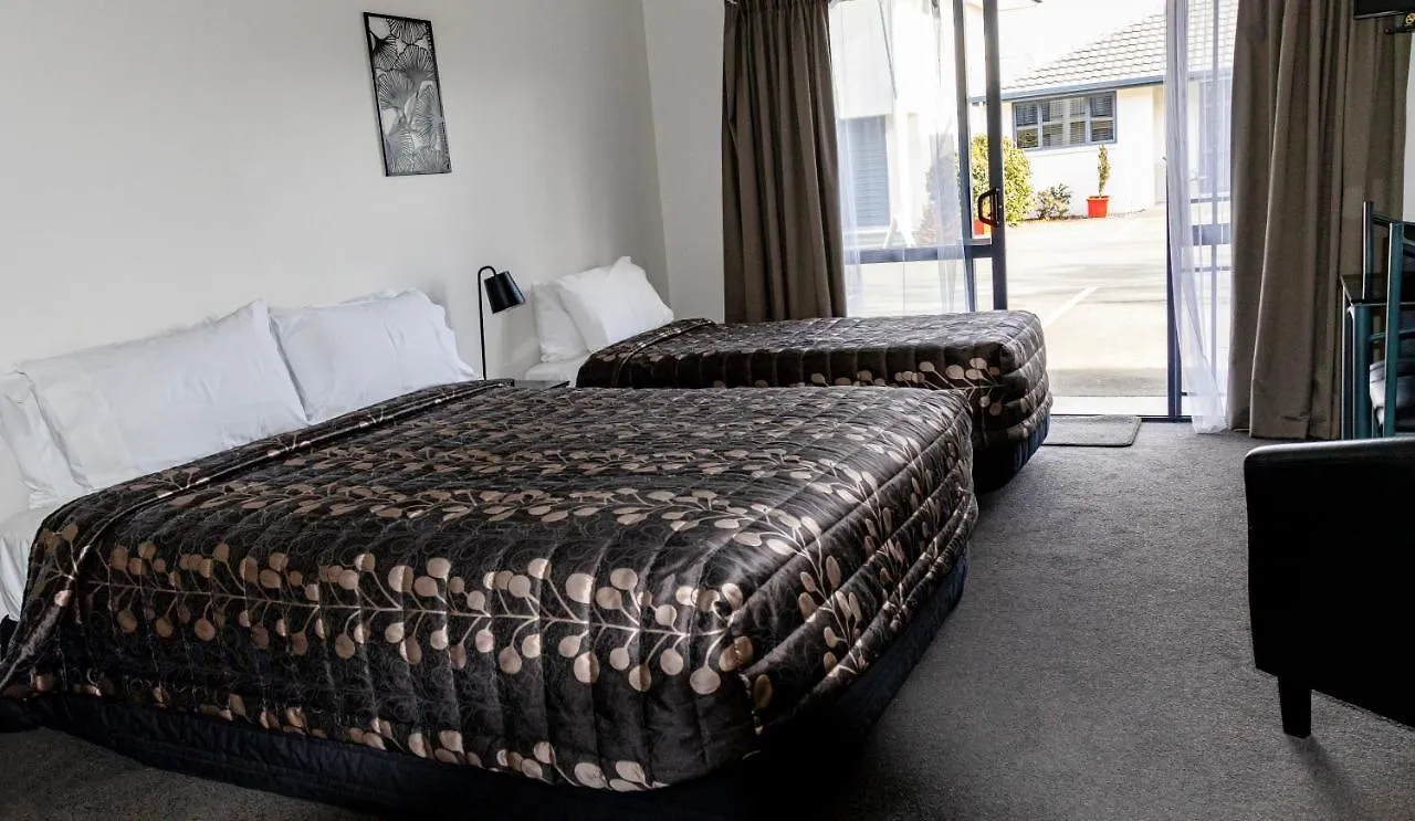 Phoenix Motor Inn Blenheim 4*,